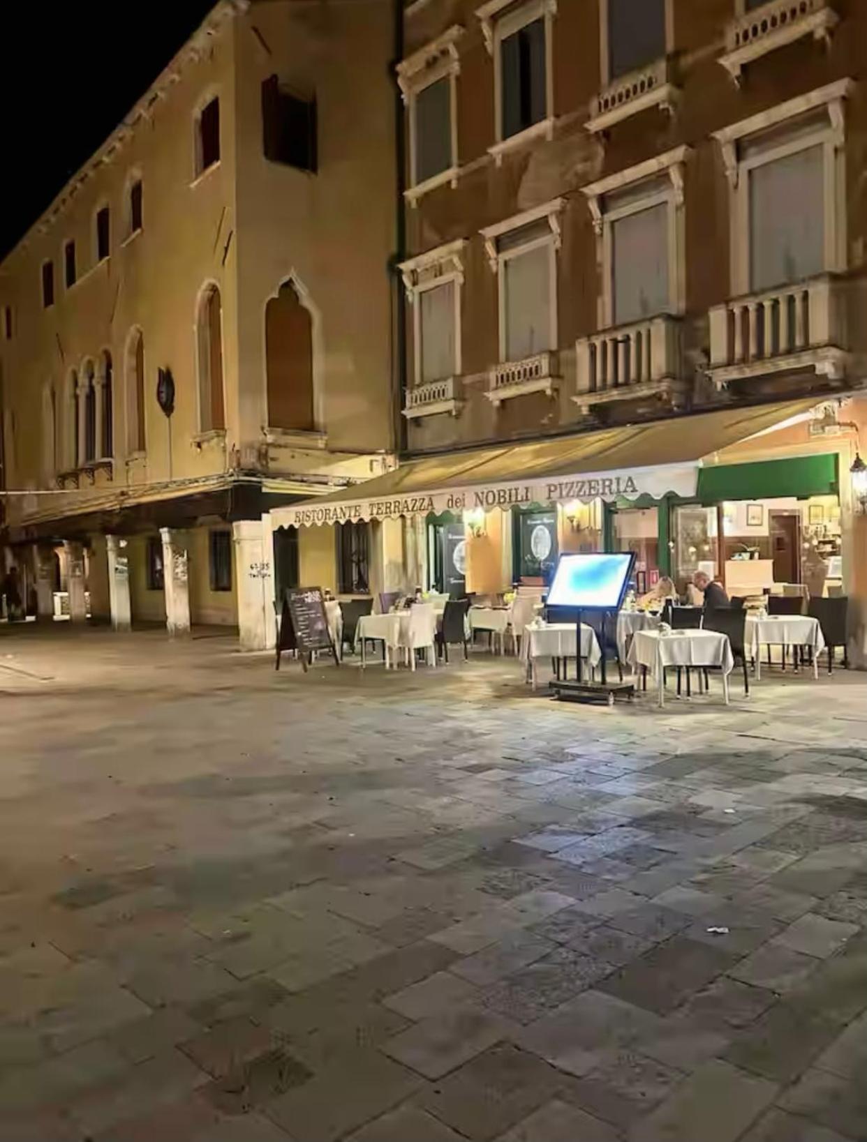 Appartamento Con Vista Zattere Veneza Exterior foto