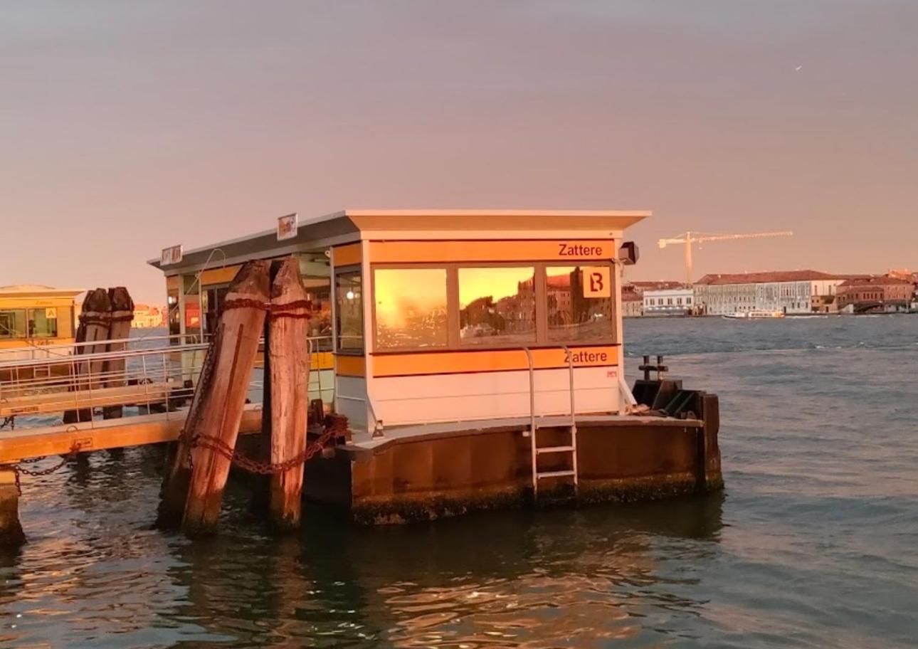 Appartamento Con Vista Zattere Veneza Exterior foto