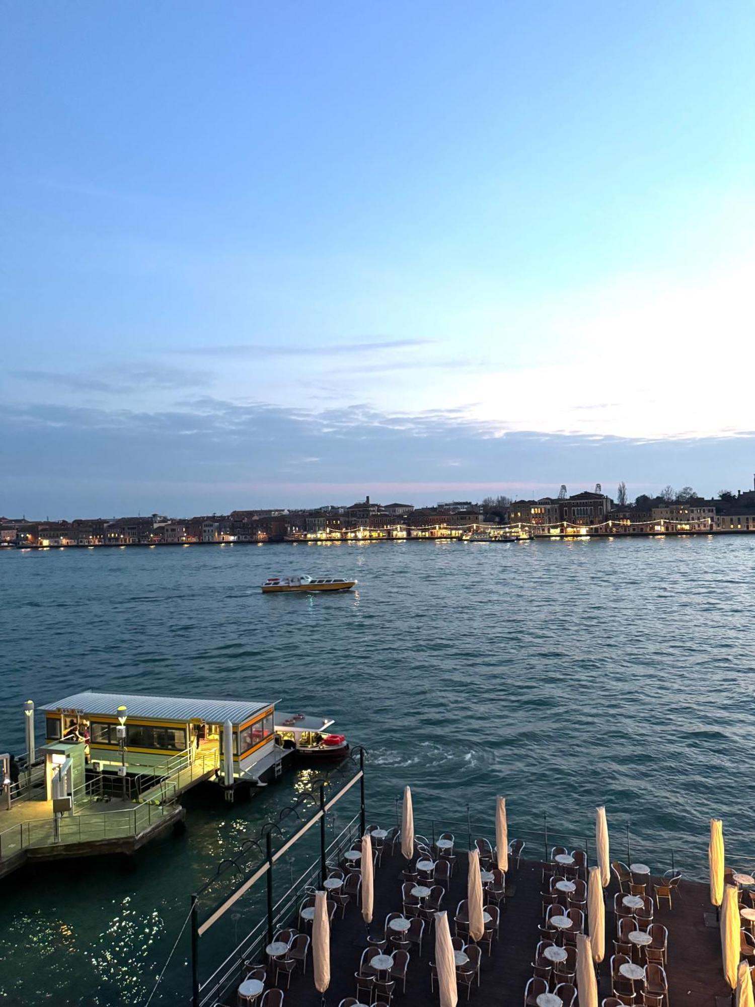 Appartamento Con Vista Zattere Veneza Exterior foto