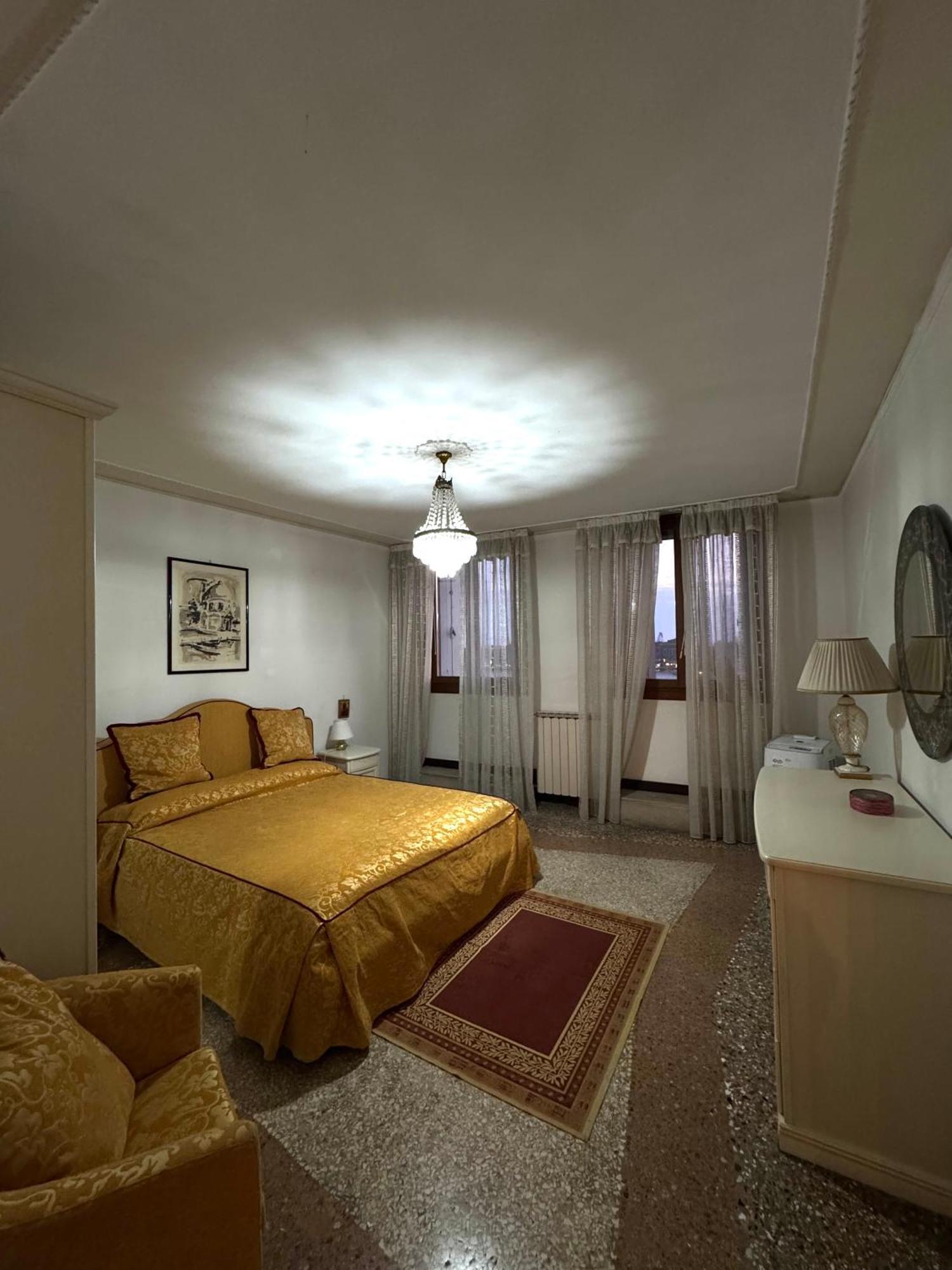 Appartamento Con Vista Zattere Veneza Exterior foto